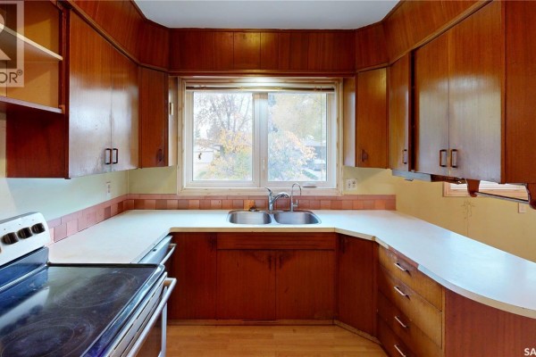 Kitchen - 2943 Lacon Street, Regina, SK S4N2A9 Photo 4