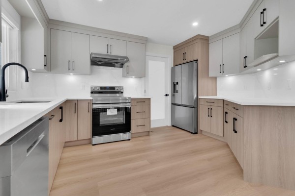 2943 Sidoni Place, Abbotsford, BC V2T5K1 Photo 5