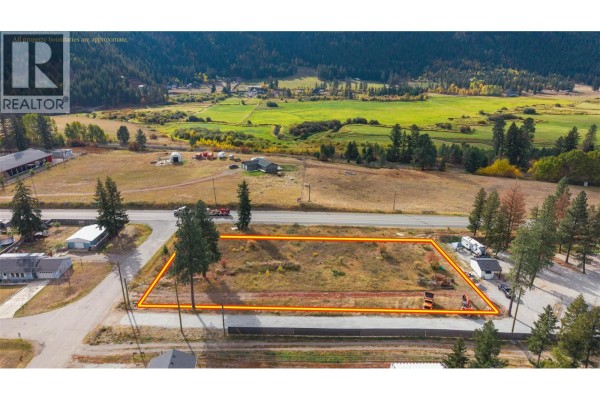 2946 Westridge Drive, Falkland, BC, photo 2