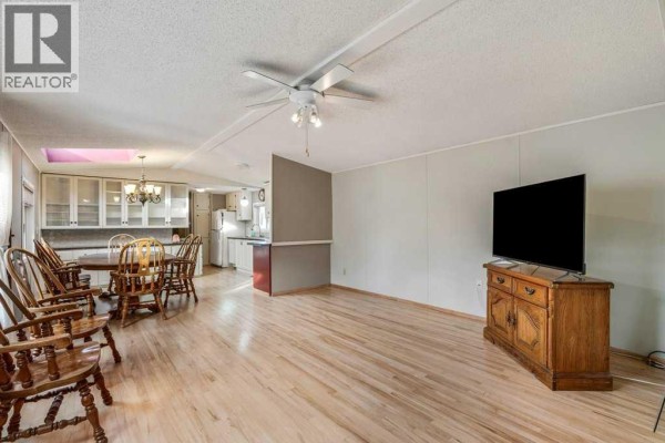 Dining room - 2948 31 Street S, Lethbridge, AB T1K6T1 Photo 5