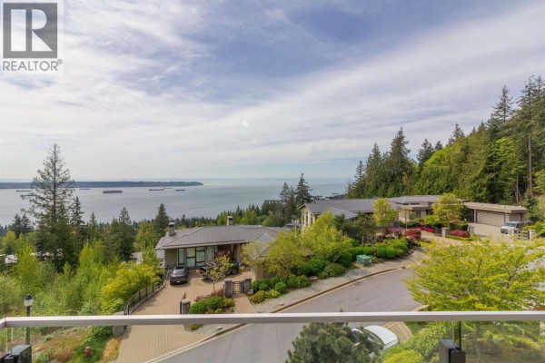 2948 Burfield Place, West Vancouver, BC V7S0A9 Photo 4