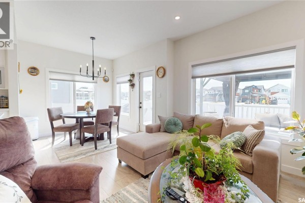 Family room - 2948 Trombley Street, Regina, SK S4V3Y7 Photo 5