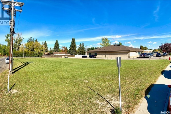 295 Bradbrooke Drive, Yorkton, SK, photo 2