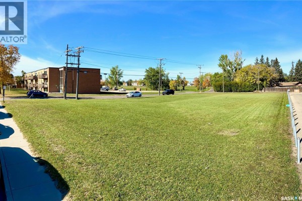 295 Bradbrooke Drive, Yorkton, SK, photo 3
