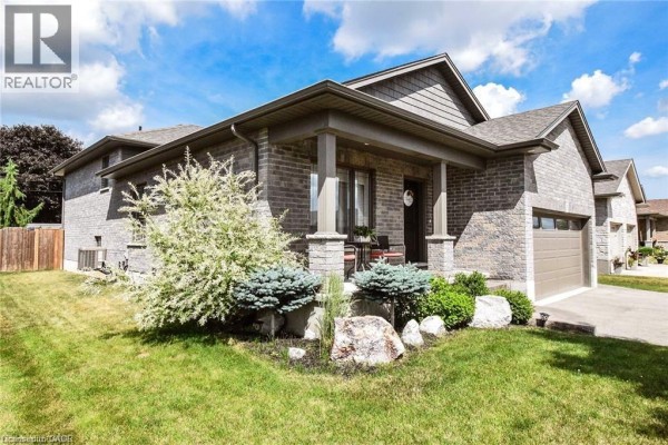 295 Courtland Street, Delhi, ON, photo 2