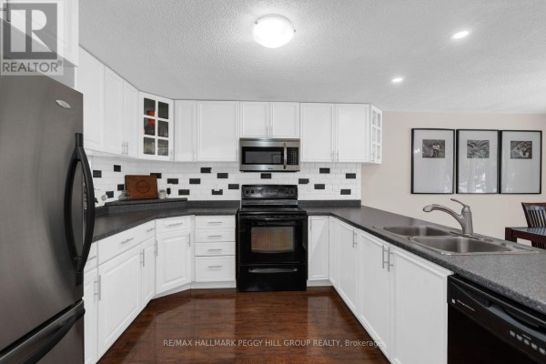 Kitchen - 295 Galloway Boulevard, Midland, ON L4R5A3 Photo 5