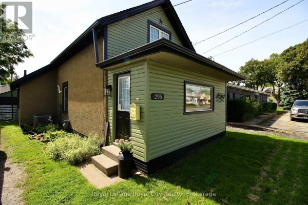 295 Killaly Street E, Port Colborne, ON, photo 2