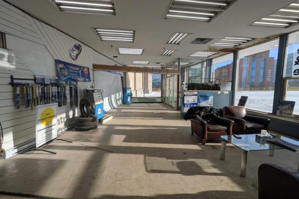 295 Memorial Boulevard, Winnipeg, MB, photo 3