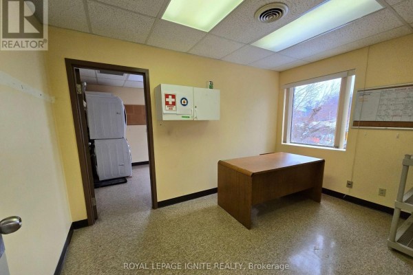 295 Pinnacle Street, Belleville, ON K8N3B3 Photo 2