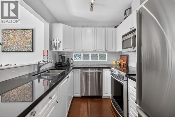 2950 W 8th Avenue, Vancouver, BC V6K2C1 Photo 5