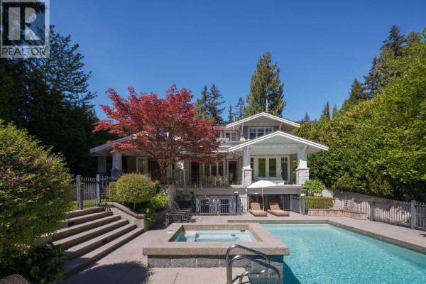 2955 Rosebery Avenue, West Vancouver, BC V7V3A5 Photo 3
