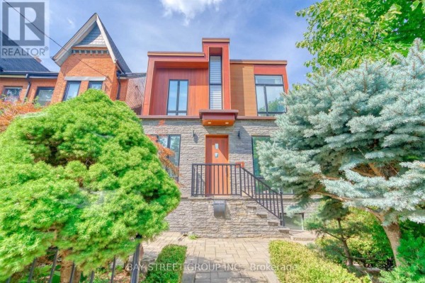 Kitchen - 296 Borden Street, Toronto, ON M5S2N6 Photo 2