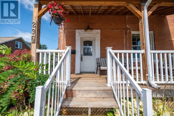 296 First Avenue N, Pembroke, ON, photo 2