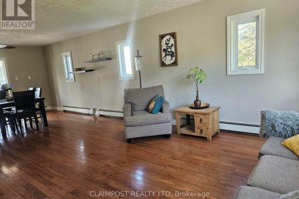 Dining room - 2965 Kamiskotia Road, Timmins, ON P4N7C3 Photo 2