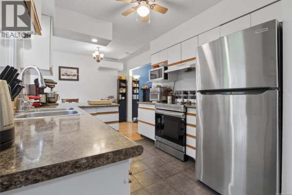 2967 Sherman Rd, Duncan, BC, photo 3