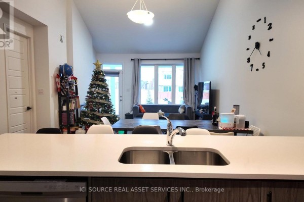 Living room - 2969 Murphy Place, Innisfil, ON L9S0S1 Photo 5
