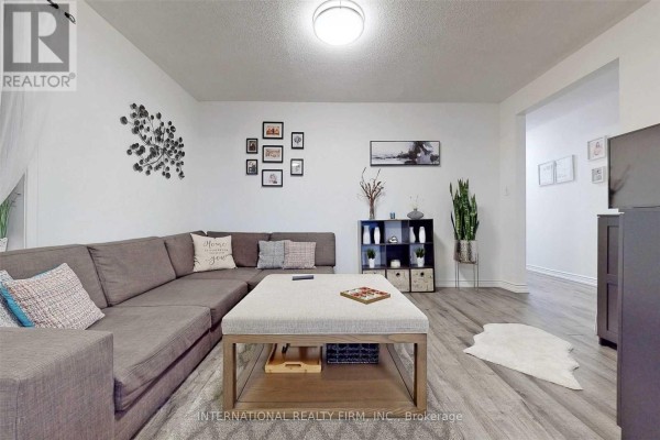 297 Gilbert Avenue, Toronto, ON, photo 2