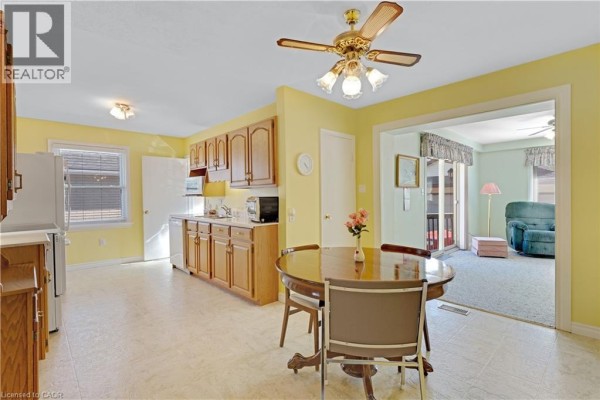 Kitchen - 297 Wilson Avenue, Kitchener, ON N2C1G9 Photo 4
