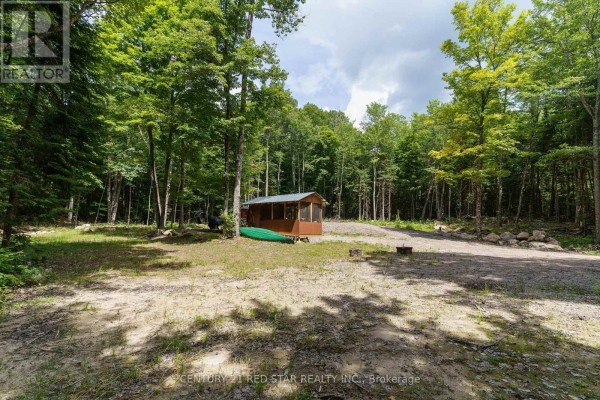 2978 Glamorgan Road, Highlands East, ON, photo 3