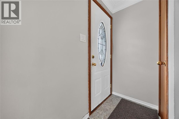 Utility room - 298 Elsfield Crescent, Sarnia, ON N7S1C3 Photo 4