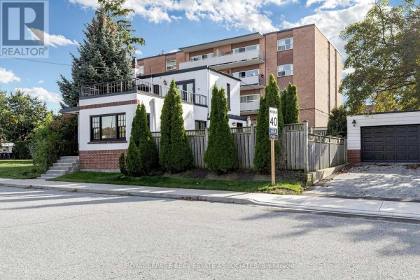 298 Lakeshore Road E, Mississauga, ON L5G1H2 Photo 5