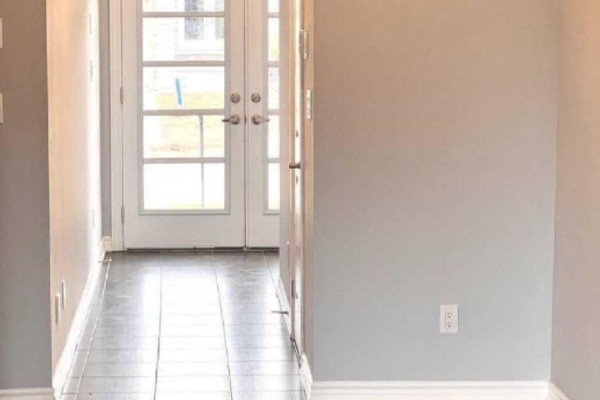 Great room - 298 Louise Street, Welland, ON L3B1T1 Photo 2