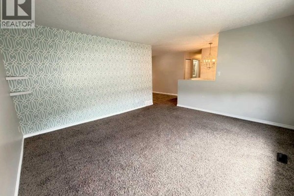 Bedroom - 298 Mountain Street, Hinton, AB T7V1M4 Photo 4