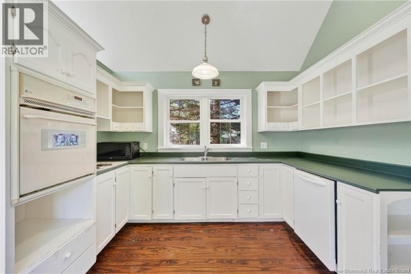 Loft - 298 Prince Of Wales Street, Saint Andrews, NB E5B1R7 Photo 4