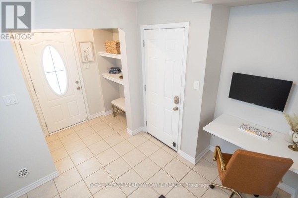 Primary Bedroom - 298 Reis Place, Milton, ON L9E0A9 Photo 5