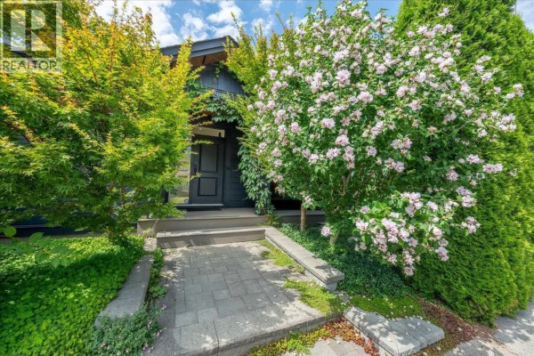 2985 Strangway Place, Squamish, BC V8B0P8 Photo 2
