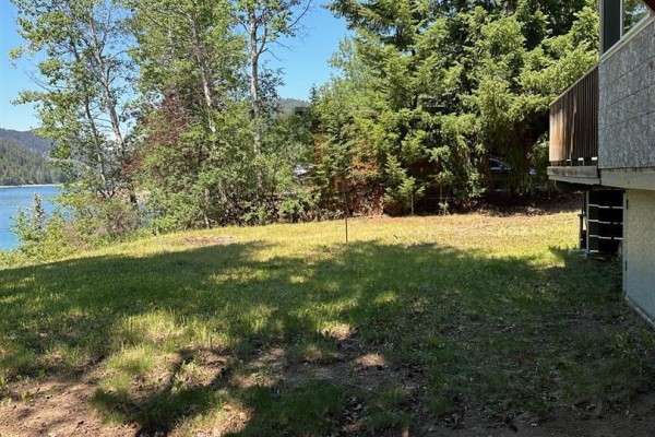 2986 Gophertail Road, Princeton, BC V0X1W0 Photo 4