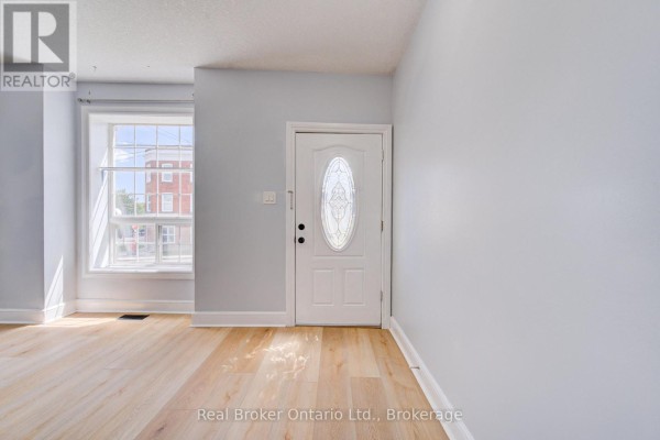 Bedroom - 299 Bay Street N, Hamilton, ON L8L1M2 Photo 5