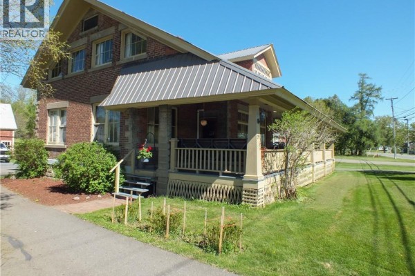 Sunroom - 299 Main Street, Aroostook, NB E7H2Z4 Photo 2