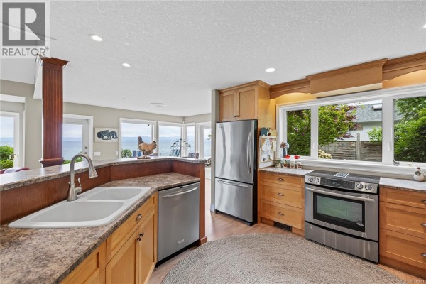 Bedroom - 2995 Island Hwy W, Qualicum Beach, BC V9K2H2 Photo 4
