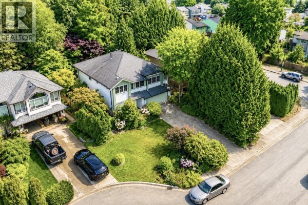 2995 Marcellin Place, Coquitlam, BC V3C6E7 Photo 2