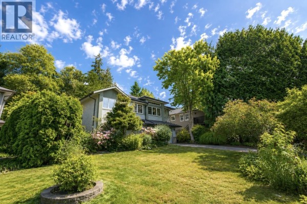 2995 Marcellin Place, Coquitlam, BC V3C6E7 Photo 5