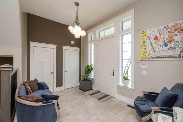 2999 158 Street, Surrey, BC V3Z0N4 Photo 4