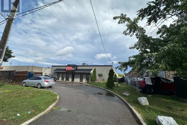 2a - 25 Vanley Crescent, Toronto, ON M3J2B7 Photo 2