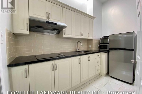 Kitchen - 2b - 1406 Queen Street W, Toronto, ON M6K1L9 Photo 2