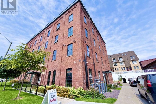 2c - 30 Powerhouse Street, Toronto
