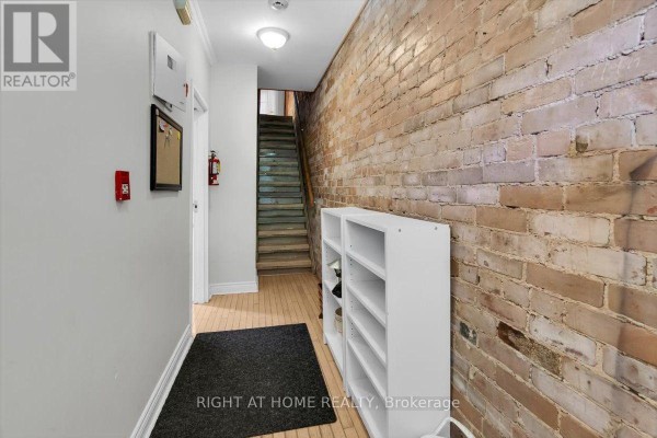 2nd & 3rd Floor - 182 Mutual Street, Toronto, ON M5B2B3 Photo 4