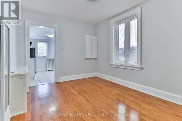 Bedroom 2 - 2nd Fl - 880 College Street, Toronto, ON M6H1A3 Photo 4