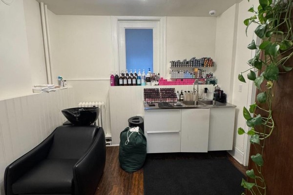 2nd Floor - 1118 Yonge Street, Toronto, ON M4W2L6 Photo 4