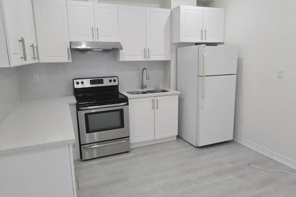 2nd Floor - 1454 Queen Street W, Toronto, ON M6K1M2 Photo 2