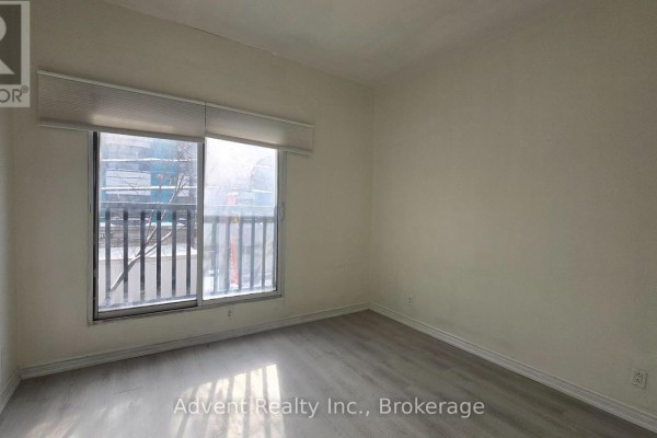 2nd Floor - 1454 Queen Street W, Toronto, ON M6K1M2 Photo 4