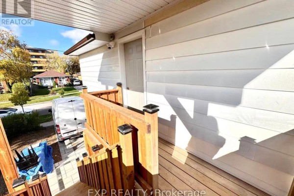 2nd Floor - 15 Neddie Drive, Toronto, ON M1T2S9 Photo 2