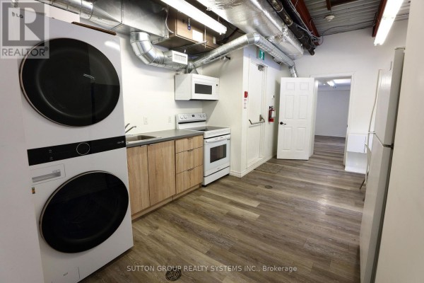2nd Floor - 328-330 Queen Street W, Toronto, ON M5V2A2 Photo 4