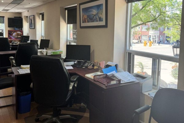 2nd Floor - 484 Danforth Avenue N, Toronto, ON M4K1P6 Photo 5