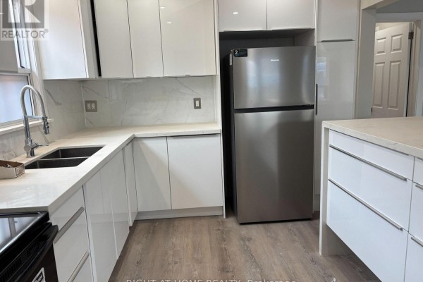 2nd Floor - 513 Oakwood Avenue, Toronto, ON M6E2W9 Photo 2