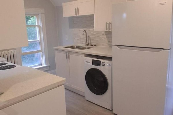 2nd Floor - 6083 Barker Street, Niagara Falls, ON L2G1Y5 Photo 5
